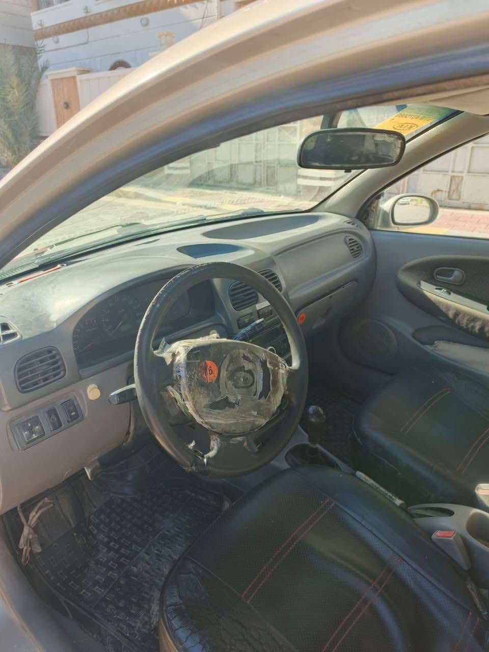 السلام عليكم 
سيارة كيا ريو للبيع موديل ٢٠٠٠ كير عادي تبريد شغال 
رقم بغداد لوحة الماني الجديد 
سنوية بإسمي لل ٢٠٢٨ السعر ٣٧ ورقة 
 مكان السيارة الرمادي 
للإستفسار  ***********
