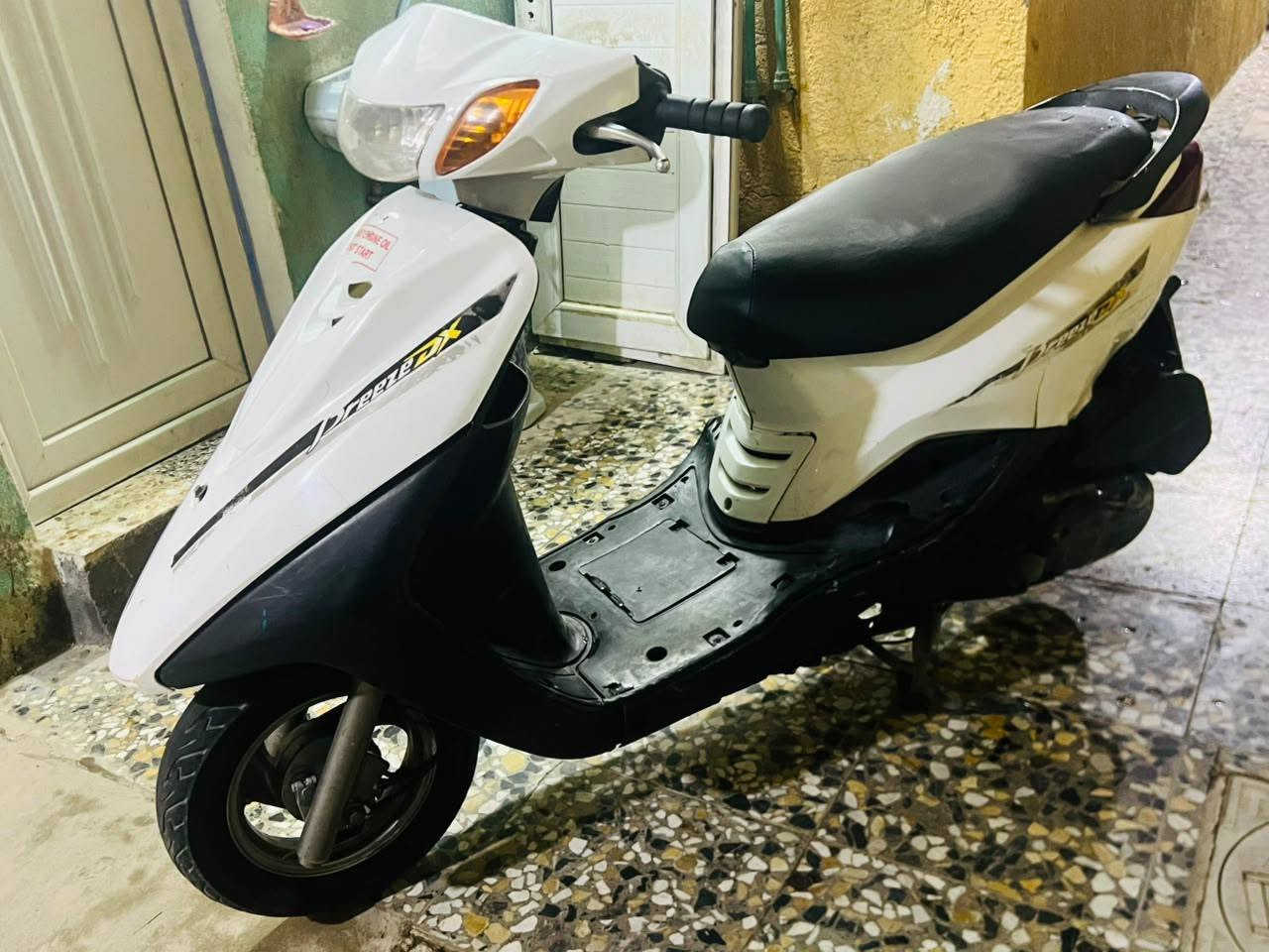 سلام عليكم دراجه بريز للبيع سعر 350 مكان بغداد مدينة الصدر قطاع 39 رقم ***********
