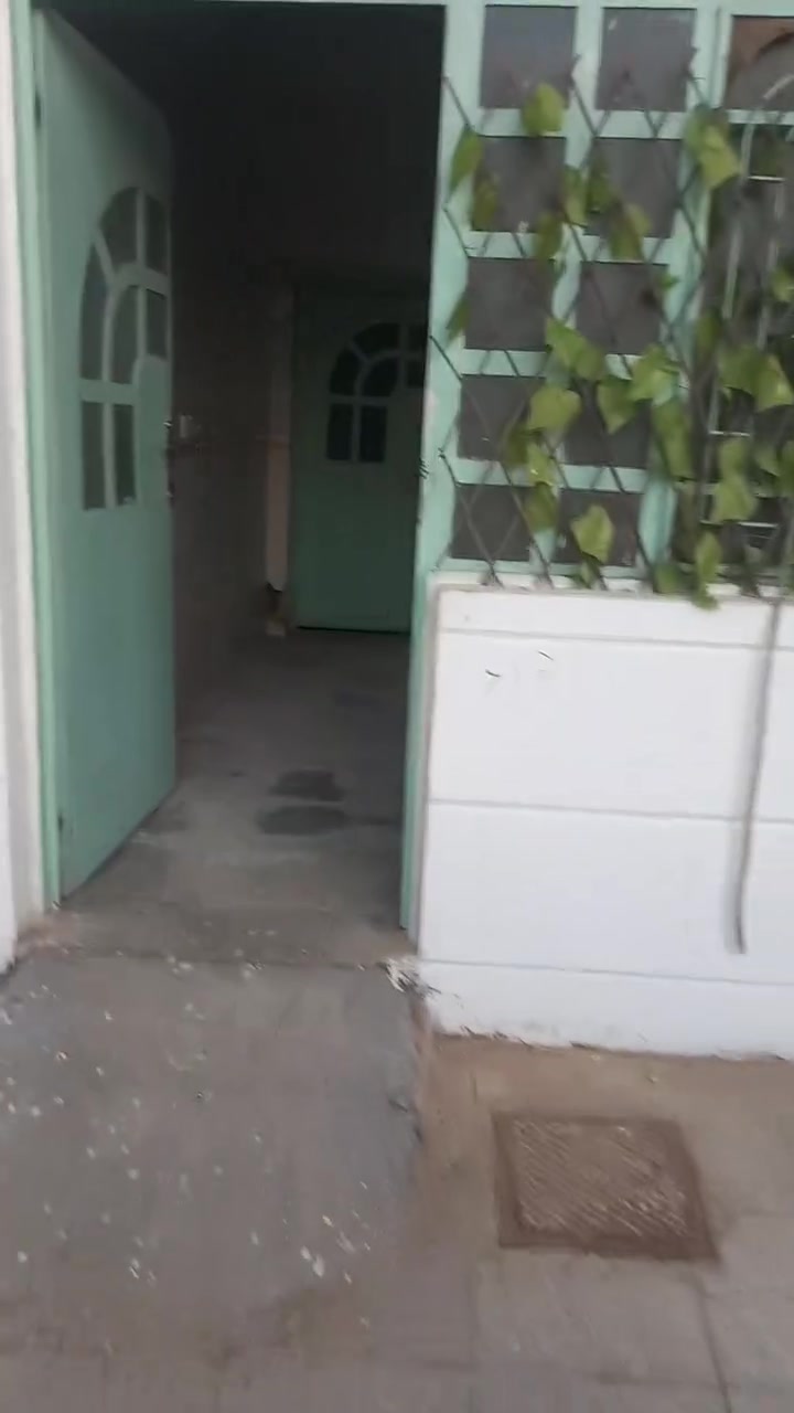 دار ٢٤٠متر للايجار حي العدالة شارع بعرض ٢٥م طابقين نظيف جدا سعر مناسب يصلح شركة أو روضة أو سكن للاتصال ***********@
