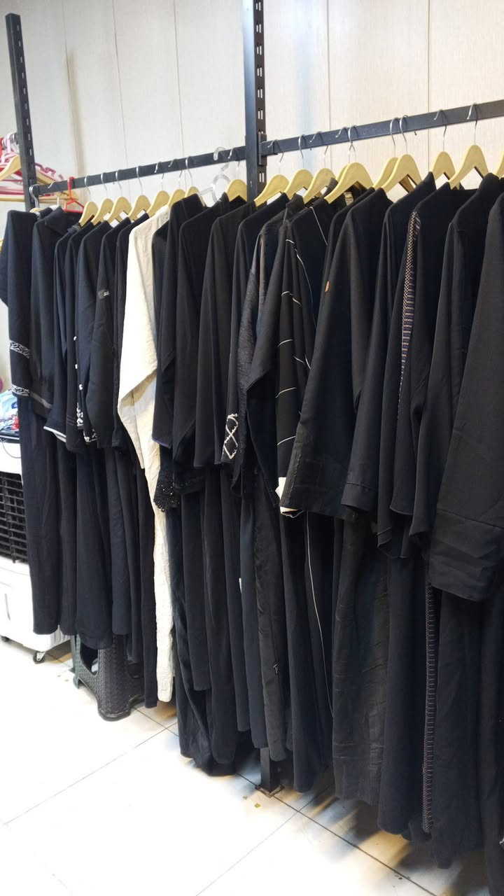 الكويتي 💯 للبالات
شارع الصحه وجبه اليوم ب13ويدللون علينه اهل الصحه 
كسر جديد مال عيد صايات الوان واسود اكريمه كويتي ..
حبيت اعايدكم بهيج قطع حلوه نورتونه اهلنه


**إذا كنت صاحب هذا الإعلان وتريد حذفه لأي سبب، رجاءا أرسل رسالة إلى الدعم الفني**