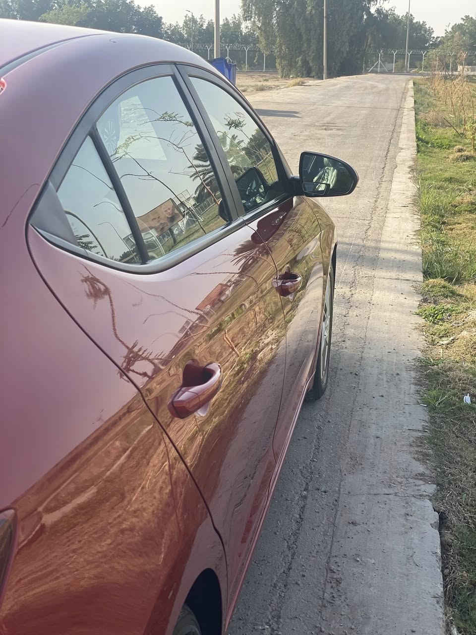 النترا 2019 وارد أمريكي – ماروني
محرك 2000 دوش– كير ATM 
شاشة كار بلاي – تحكمات ستيرن
مثبت سرعة – رادار – تحديد مسار – نقطة عمياء
ثلاث قيادات – منضومة زنون– بجم كبس

وباقي المواصفات معروفة 

حادث قبق الجنطة + شبر من جهة بك لايت سايق الخلفي 
3 قطع صبغ (قطعتين كلير شرط مكفول لا مفتوح ولا مبدل – ليبل واحد

رقم بغداد إنكليزي
باسمي – استلام على ايدي
ماشية ٩٠ ميل 
حادثها بالتعليقات

📍 مجمع مطار بغداد
💰 السعر: 137 وبيها مجال 
📞 التواصل: ***********
