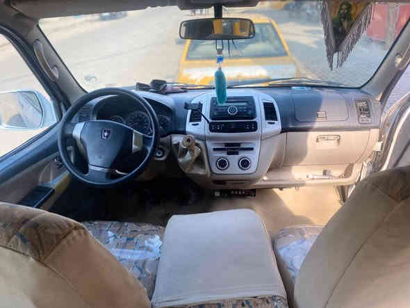 سلام عليكم شباب جنبي موصليه راعيها يسوي وكاله عامه  مديل 2013  كير مكينه اكسن مكفولات دوشمه عامه  تخم تاير سياره خير من الله سعر 35وبيه مجال مكان بغداد 
‏‪***********‬‏
