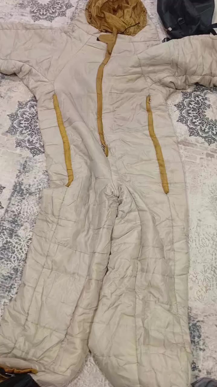 كيس نوم على شكل بدلة 

جديد 
سعر 40 الف
توصيل 5

تابع صفحتي شخصية ننشر معدات تخييم وسفاري و تسلق 
#every


**إذا كنت صاحب هذا الإعلان وتريد حذفه لأي سبب، رجاءا أرسل رسالة إلى الدعم الفني**