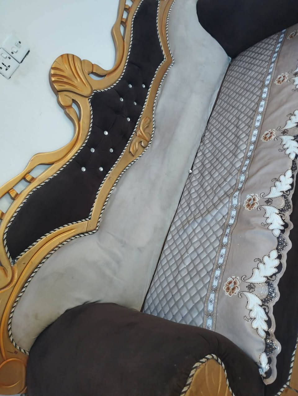 تخم قنفات نظيفات كما موضح بالصور.السعر ((٣٥٠)) وبيهن مجال
المكان قضاء النصر.


**إذا كنت صاحب هذا الإعلان وتريد حذفه لأي سبب، رجاءا أرسل رسالة إلى الدعم الفني**