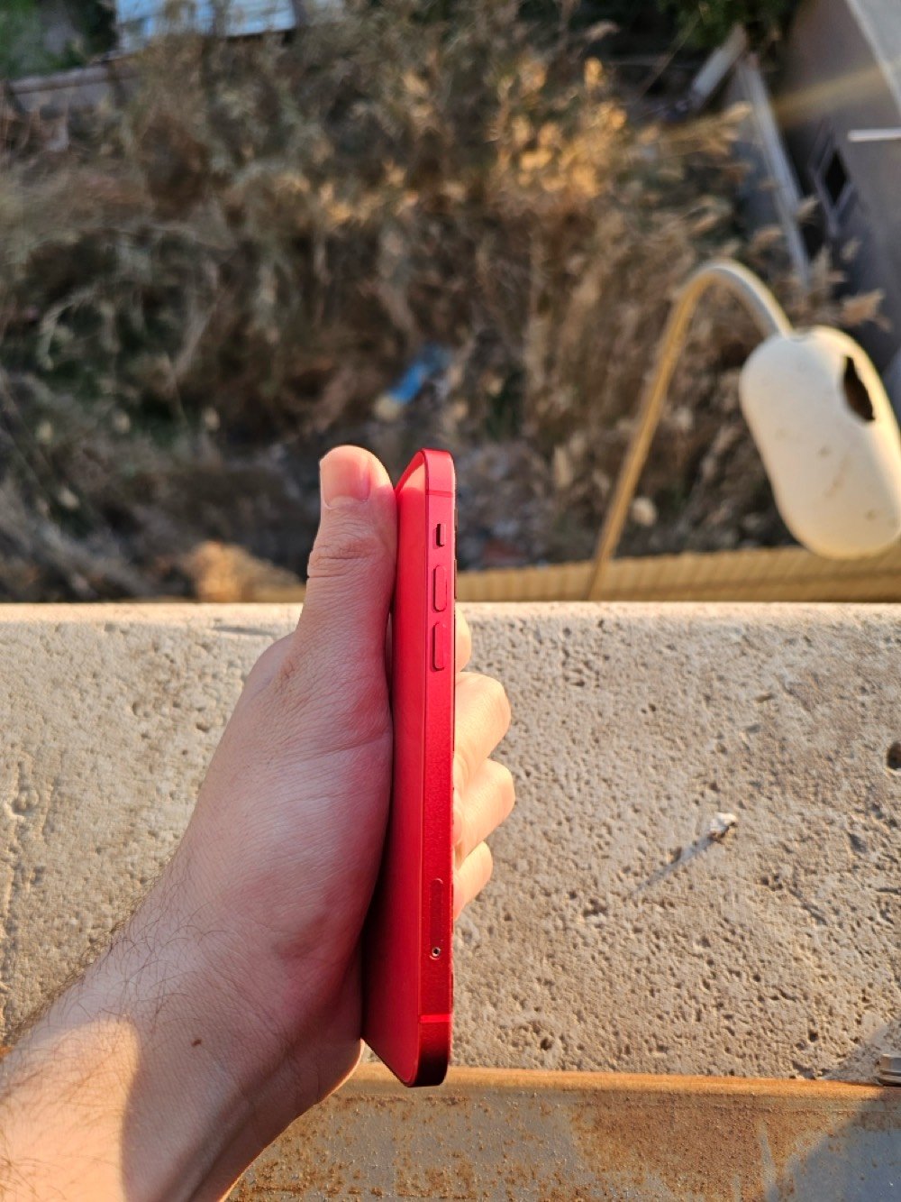 ايفون 12 العادي سعر جوه السوك وبي مجال بسيط  ذاكره 64 اللجهاز عل المصنع كلشي ممبدل بي بطاريته 77 مالت المصنع ممبدله هاي الخدوش ع الشاشة لاصقه 
فول موصفات شخطه ما بي اني جنت استخدمه بس للاتصال لان عندي ايباد للالعاب مكاني بغداد سبع ابكار 
راسلني واتساب فقط 