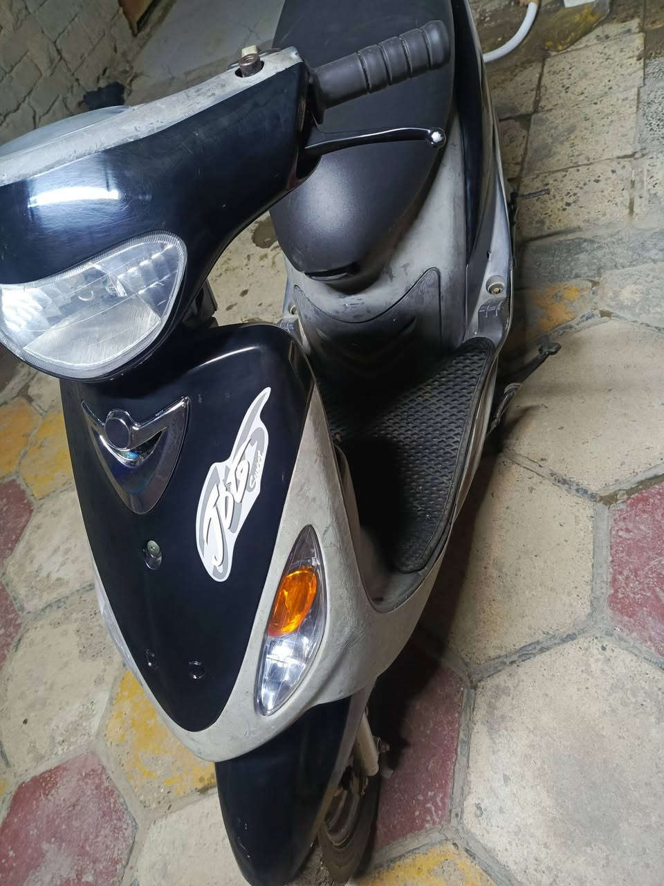 سلام عليكم دراجه ماكس منغولي للبيع نضيفه وحلوه شغاله من طول الطول سلف هندر كهربائيات كلها شغاله بوشه 50  بلاد مامفتوحه سعر 600  جيب وياك فيتر وفحص شراي اتصل على رقم مكاني صالحيه قرب سيد جابر ***********
