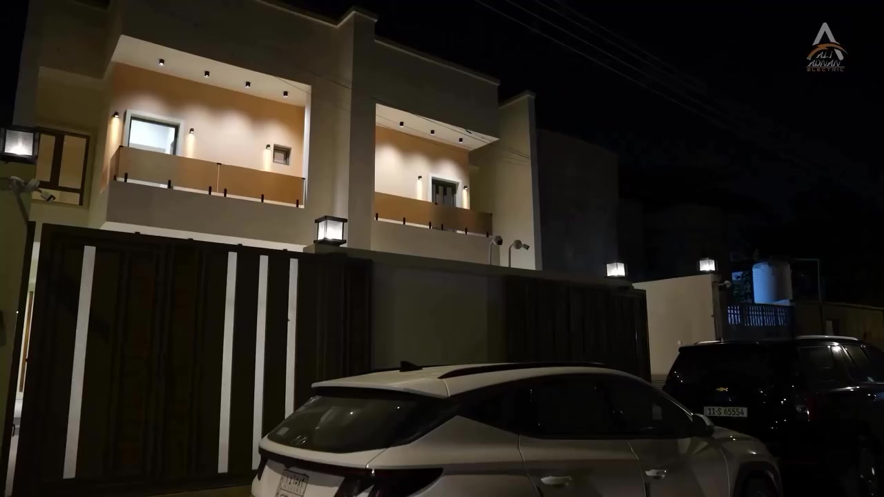 نقدم لكم أعمال التشطيبات النهائية للمنازل في دور الضباط، بتنفيذ دقيق مطابق للمخططات الهندسية المعتمدة، مع الاهتمام بأدق التفاصيل لضمان الجودة والفخامة في كل زاوية من المنزل.

🔹 تنفيذ جميع الأعمال وفق الرسومات والمخططات المعمارية والكهربائية
🔹 توزيع النقاط الكهربائية (إنارة – مفاتيح – أفياش – نقاط تكييف) حسب تصميم الأثاث الداخلي
🔹 تحديد أماكن الإضاءة بما يتناسب مع الديكور والجبس والأسقف الثانوية
🔹 مراعاة الاستخدام العملي للمساحات لتحقيق أعلى مستوى من الراحة
🔹 تشطيبات حديثة بمواد عالية الجودة وإشراف هندسي مباشر

نحرص على أن يكون توزيع النقاط مدروس بعناية ليتماشى مع تصميم الأثاث، بحيث تكون كل نقطة في مكانها الصحيح دون عشوائية أو تعديلات مستقبلية

#علي_عدنان_الكهربائي_للتأسيسات_الكهربائيه🛠️💡
🔌📞***********☎️***********

🔱معنى الابداع للتأسيسات الـكهربائـيه الـحديثه وأنظمة التحكم الآلي ونصب كامرات المراقبه 🎥
#اشـراف_وتنفيذ_هندسي👷🏻‍♂️

-تنفيذ جميع المخططات والاتنادر الكهربائيه 📉📐⚡️
 
- تنفيذ جميع أنواع ديكورات الانارةالداخلية
والخارجيه من ليد الابروفايل والاناره 3D 💡

-تأسيس كافة المباني والمؤسسات الحكوميه والمحلات التجارية والمنازل 🏛🏡🏢

🔱نعمل بكادر مميز وذو خبره طويله في مجال الكهرباء ⚡️🔌⚠️
بأدارة الفني_عـلي_عـدنان_الكـربائي 🇮🇶
📞***********☎️☎️ ***********
