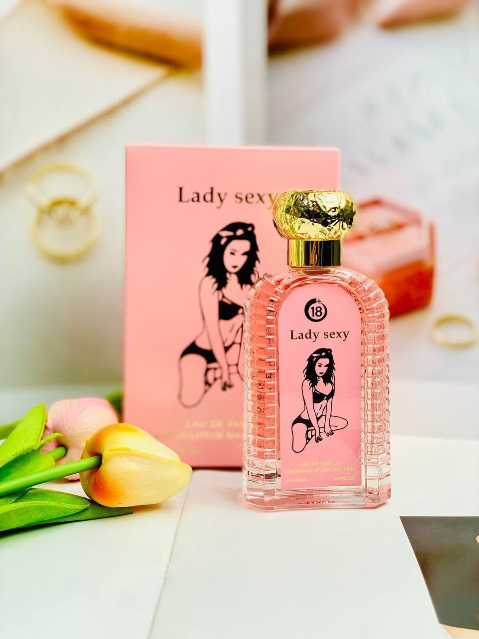 عطر LADY SEXY
عطر +18 عطر الاغراء والاثارة والرومانسية والجاذبية عطر ليدي سكسي Lady sexy 😍🔥🔥 للمتزوجات فقط 💋❤️‍🔥

يتميز هذا العطر بتركيبة يمتزج اللافندر الحسي في مقدمة العطر مع المكونات البحرية المالحة والعرعر المنعش مع الليمون واليوسفي . 🫶🏻اللذي يؤثر على تفكير واثارة الرجل وتعطيه احساس بالرومانسية والحب والاثارة

تحتوي النفحات الوسطى على نفحات الأزهار البيضاء الناعمة والرائعة من زنبق الوادي والياسمين الإيطالي. بينما تختتمها برائحة العنبر الدافئ الخفيف والبنفسج اللطيف والمسك الجذاب.🤍

ليجسد المعنى الحقيقي لعطر جذاب يمزج بين العبير الحلو واللمسة الانثوية.

رائع جداً للصباح والمساء....😍❣️
السعر 15 الاف 
🚘يوجد خدمة توصيل لجميع محافظات العراق ٤ الاف🚘


**إذا كنت صاحب هذا الإعلان وتريد حذفه لأي سبب، رجاءا أرسل رسالة إلى الدعم الفني**