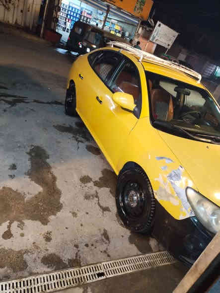 السلام عليكم 
مكلف بلنشر 
الانترا موديل 2009
سيارة خليجي 1600 دكشن عالي 
هاي الصور كدامك تعال كلبهاا وشوف 
85 وبيهاا مجال 
مكانهاا بغداد الصالحية
هذا رقم راعيهاا ***********
اخووان مكلف بلنشر
