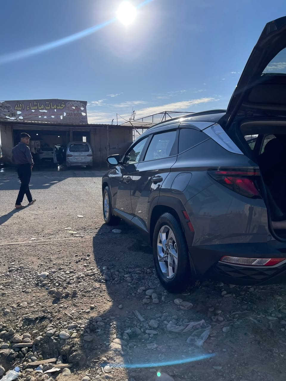 السلام عليكم توسان 24
سمنتي 

المواصفات
تبريد لمس 
تبريد قطعتين 
فول بصمات
شاشة كبيرة 
كامرة دوارة
بصمة صندوك
ترحيب عند الاقتراب
دخول ذكي 
بصمة ابواب
سايد بريك بصمة
محرك 2500 🚀 
اوتو هولد 
تشغيل عن بعد
رادار امامي
رادار خلفي
رادار جانبي
تدفئة كشنات
ويل كب 
تحديد مسار
قيادة ذاتية
توقف ذاتي 
تنبيه عند مغادرة المسار
كروس سرعة
وضعيات قيادة
لايتات زنون
نزول منحدرات
وبعد هواي مواصفات بيها
ماشية 48 
سيارة جاهزة وكاملة بدون نقص
رقم اربيل با اسمي السنوية احولك سنوية 
السيارة جديدة على كد الدوام وارجع مال بيت تجي وتشوف بعيونك 
حادث قبق الصندوك راجع على البارد
وقطعتين اكلير امريكا جاملغ وباب جهت السكن 
مكان بغداد القاهرة
***********
السعر  207 وبيها مجال حك الجية
