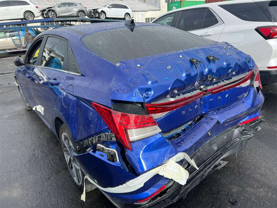 (ماكو هيج سعر بس متوازي وريد ابيع)
% بلعافيه عل ياخذه%
هونداي النترا 2023 هايبرد
السياره لون ازرق |/فول مواصفات//اعلى فئا// Vip1/1
داخل اسود جلد .
بصمة تشغيل وابواب/ فتحة سقف سلايد/ كشنات جلد تدفئه بالكشنات وتدفئة بالستيرن/ رادارات امامي وخلفي وجانبي 360م اشاير بالمري ورادار نقطة عمياء بالمرايات/ تحكمات ستيرن جهتين/
شاشه ابل واندرويد كار بلي وكامره خلفيه دواره/ تشغيل عن بعد/ شحن وايرليس/ تحديد مسار ومانع انزلاق/ بريك 4 دسك نظام ABS/
سايد بريك بصمه واوتو هولد/ 3 انظمة قياده نورمال وسمارت وسبورت/ كروس تحديد سرعه ومانع تصادم/ لايتات زنون بلادي/ لد امامي نهاري وبك لايت خلفي شمعه متصل/ انارة ترحيب باليدات/
الصندوك يفتح تلقائي عند الاقتراب/ كيجات دشبول ديجيتل متصل مع الشاشه ...
السياره بانزين وكهرباء جداً اقتصاديه (صرفها 4لتر كل 100 كيلومتر)
كير ومكينه مكفولات شرط بدون اي عيب السياره حادثها كما موضح في الصور 
رقم بغداد دولي الجديد باسمي نحويل مباشر بنفس اليوم بإذن اللّٰه السعر 135وبيها مجال
مكان السياره بغداد الامين الثانية
الشراي يتصل على الرقم *********** 
متوفر واتساب
