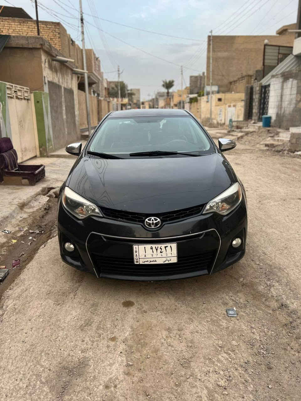 كورلا 2016 s سونارها موجود و السياره كدامكم 118 وبيها مجال قليل مكانها ديالى بعقوبه ***********
