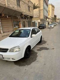 سلام وعليكم اوبترا 2011 بيها رشات صبق فقط مكانت اسعر 73رقم الهاتف07736...