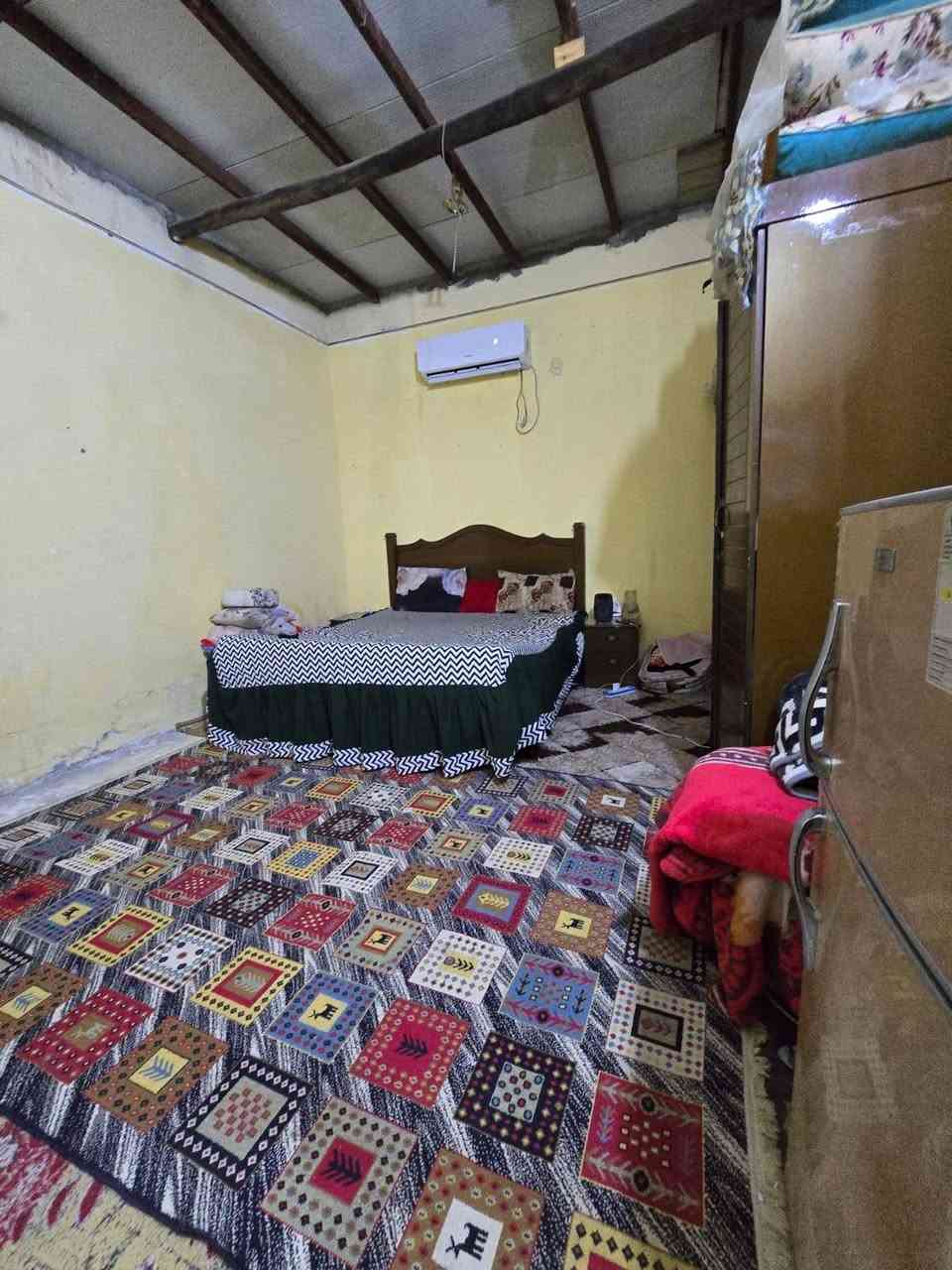 بيت برخص التراب لايفوتك
#المساحة :: 110
#السعر :: 10 بي مجال
#وقف مامسجل
#يحتوي :: غرفتين منام صالة صحيات داخلية وخارجية
استقبال طارمة ومطبخ 
إبي الخصيب - محيله
بيع مستعجل 
لاستفسار ***********
