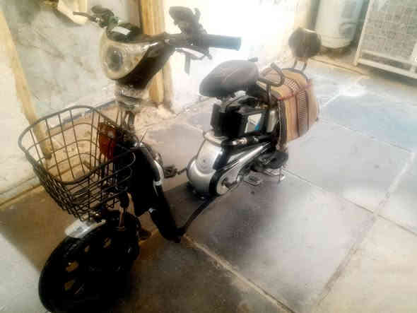 بايسكل شحن للبيع جاهز مستعمل شي قليل شحنه فول ***********
