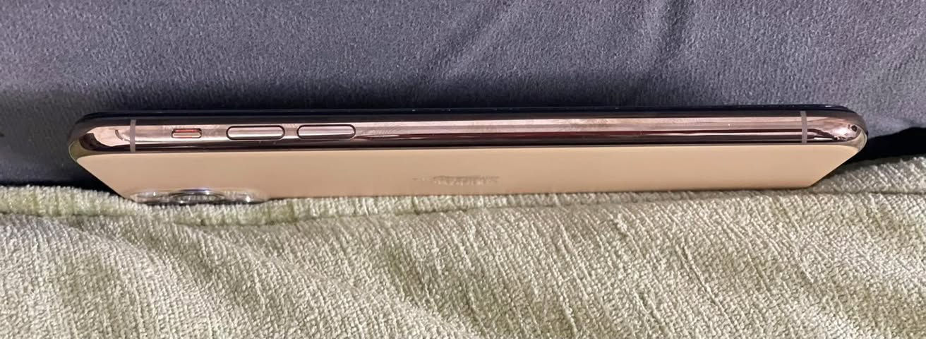 ايفون 11برو ماكس 

ذاكره 256

بطاريه 75 شحن باليوم اشحنه مرتين فقط ممتاز بلشحن

الجهاز عربي شرق اوسط مو باله الجهاز عربييييييييييييي

الجهاز نضافه فول صوت عالي ونقي سعره 350وبي مجال

اومراوس شعندك نزل


**إذا كنت صاحب هذا الإعلان وتريد حذفه لأي سبب، رجاءا أرسل رسالة إلى الدعم الفني**