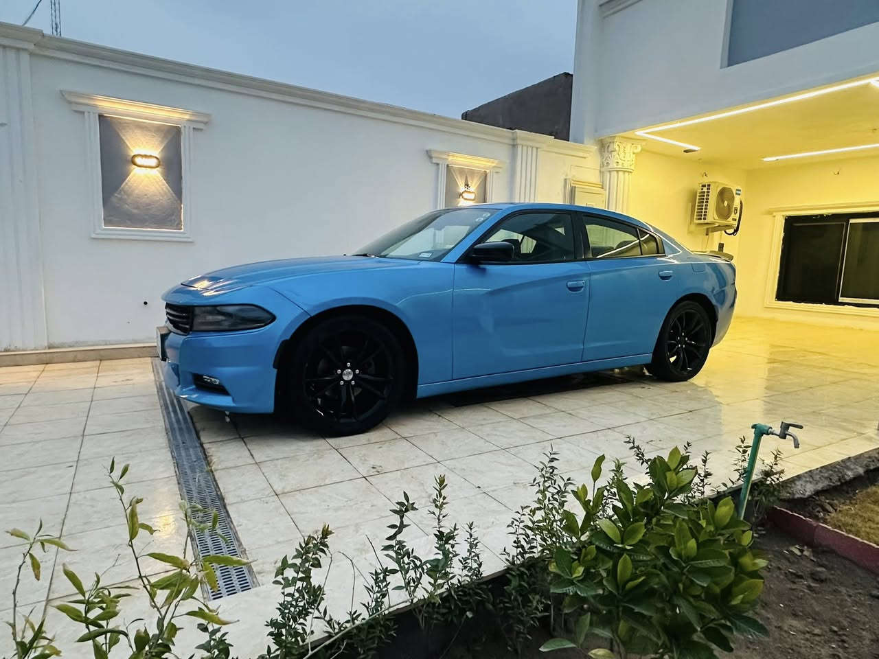 ‏بسم الله الرحمن الرحيم اللهم صلي على محمد وآل محمد
‏تشارجر للبيع موديل 2016 السيارة بدون إرباك بدون ضربة عدد الدعامية الخلفية صور الحادث مرفقة فقط دمي خلفيه الباقي كفالة عامة سيارة رقم بغداد مشروع وطني باسمي رقم إنجليزي سونار مرفق ويا المنشور فقط أربع اصابع بل جنطه صبغ موضح بال سونار
الهاتف ***********
السعر 198 وبيها مجال جدن قليل ماكو هيج سعر كفاله بل خير الصير من نصيبه 
ماصفاتها معروفه سياره 
شاشه جبيره 
كامره دواره 
تشغيل عن بعد 
محرك 3600 🚀 
سياره تو ويل 
ويل كب 20 كروم بلادي مال امريكه 
كشنات حار 🌶️ 
سياره كشنات كهرباء ⚡️ 
سياره ماشيه 61 m ميل حقيقي وين تريد تفحص حاضر سياره جانت مضمومه ست سنوات محد طالع بيها 
العنوان بغداد الدوره 
الهاتف ***********
