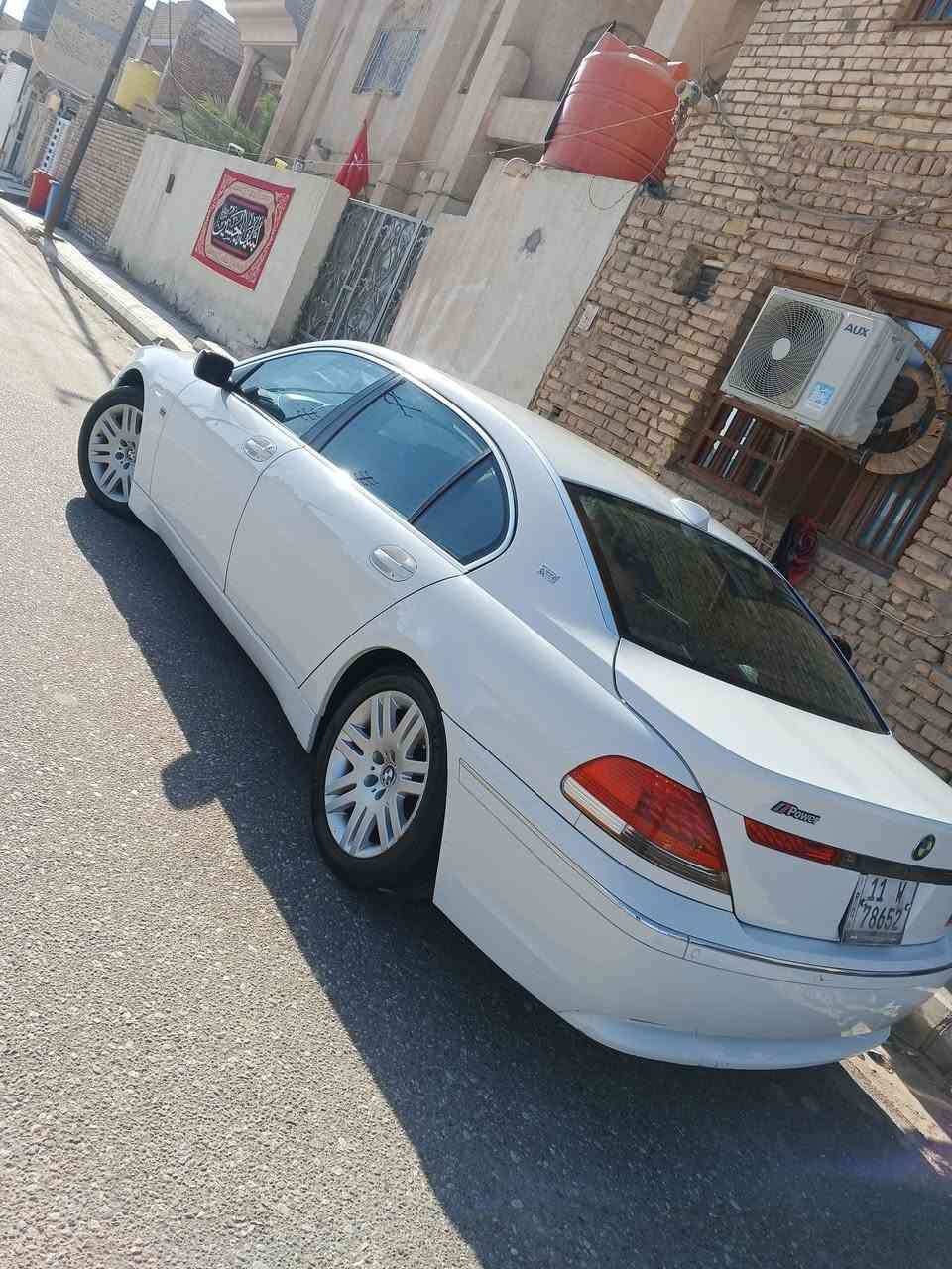 السلام عليكم bmw e65 باخره موديل ٢٠٠٤ باب طويل 
السياره جديده لوك مكينه وكير وتفرعات شرط زيرو شادهن  بالكارتون مال وارد يابان وماشيه ١٠ الف 
منظومة تبريد جديده لوك فريز تبريد +فريزر تدفئه+كمبريسر+راديتر كله جديد شرط تبريد ثلج 
تخم تاير جديد لوك 
صدر وحداديه ومشط لوك 
صدر وحداديه خلفي جديد 
٤ بوب شفط مري شفط صندوك شفط سلايت ٣طكات تحكم كشنات ميموري ٣ وضعيات 
ستيرن كهرباء تبريد تدفئه كشن امامي
كشنات خلفيه منفصل كهرباء تبريد تدفئه 
كروز سرعه 
منظومة زينون كلش قويه 
لايت عالي شمسي قوي كلش 
٥ بردات كهرباء 
رقم بغداد انكليزي سنويه لل٣٠ جديده وشرط التحويل 
السياره مكفولة من الصبغ بيها قطعه زغيره صبغ والباب توحيد لون والجاملغات الاماميه مبدلات اثر شخوط 
للبيع او المراوس بسياره سعرها اقل لان محتاج واريد فرق السعر ١٢٠ ورقه قفل من الأخير 
وماكو هيج سياره بهيج نظافه بهيج سعر 
مكان السياره ميسان 
للاستفسار الاتصال على الرقم ***********
