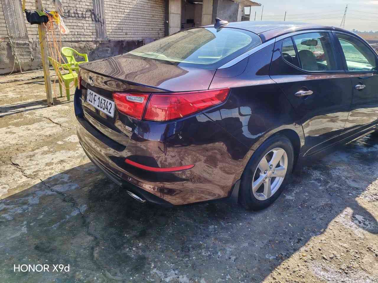 السلام عليكم كيا ابوبتما موديل 2015رقم بغداد امريكي محرك 2400 السياره ماشيه 71miالف السياره بيه تبديل بابين وخشم البنيد والداير الجاملغ الخلفي بدون دواخل السعر 110 وبيه مجال رقم الهاتف *********** مامتواجد ع الفيس
