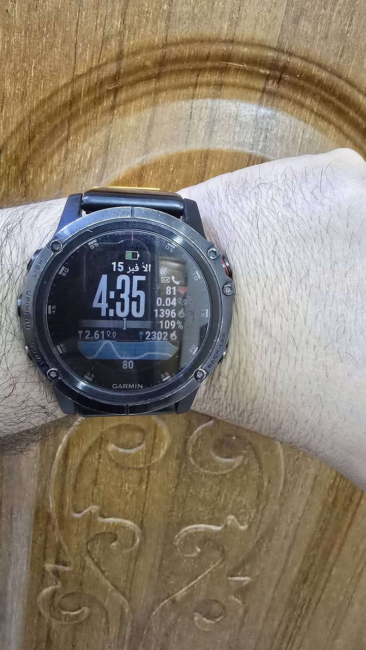 ساعه كارمن فنكس5xبلس حجم51مع كيبل شحن اصلي مع سيراضافي نظافه كماموضح استفسار واتس وخاص ***********
