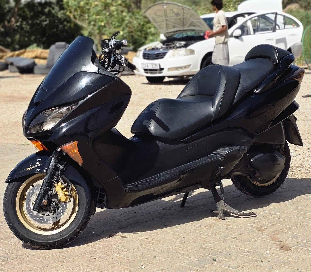 سلام عليكم 
فورزه 09 فول مواصفات كرستال
ماشيه 37 بعده زيرو
سويج طوأرء
تتدفأت يدات 
جي بي أس 
أوياله ذهبي
دراجه نضيفه أحله منه صور 
دهن موتل بانزين كله محسن 
دراجه حلوه مال جناي 
مكاني نجف 
شراي يتصل عله رقم ***********
