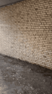 السلام عليكم كاد البناء مصري معلم ابو عمار شغل درجه اولى سعر مناسب للجميع رقمب***********
