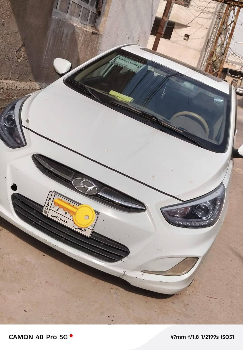 السلام عليكم سياره اكسنت موديل ١٦ فول مواصفات تنته تحكم ستيرن تبريد تدفئه خير من الله وارد خليجي مكينه ١٦٠٠ مكفوله من الضربه سياره جاهزه العنوان بصره السعر ١٠٠ ورقه بيهه مجال كلش قليل حگ الجيه ***********
