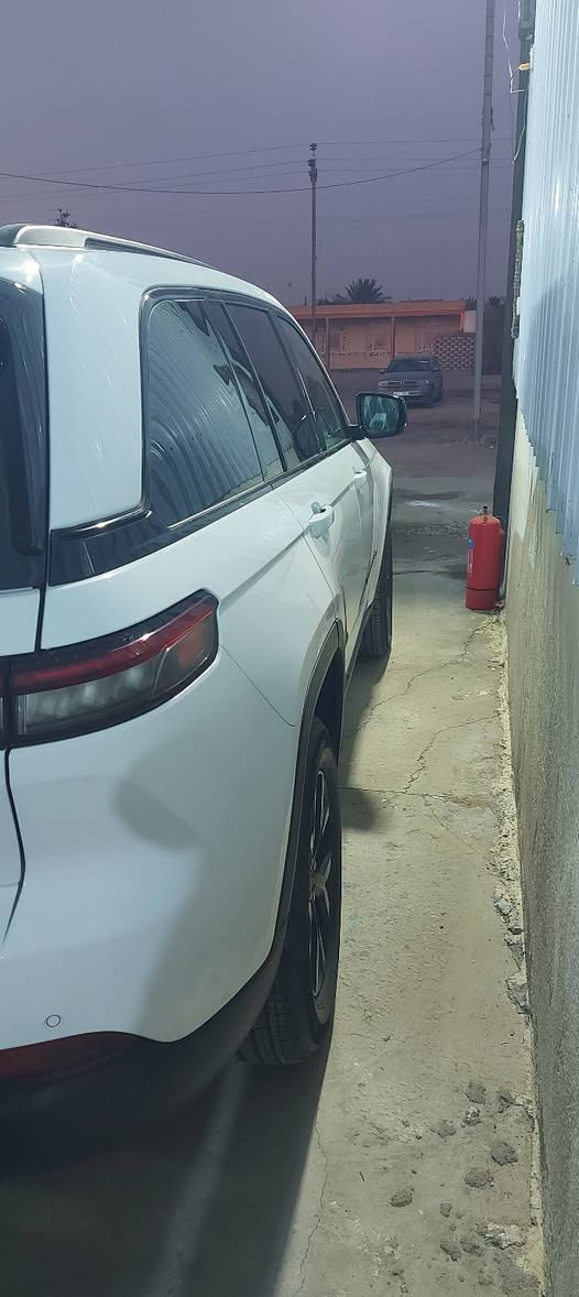 السلام عليكم
جيب لاريدو 2024 
الضرر / تقرير غرق شغال ماشي
للاستفسار الاتصال ***********
