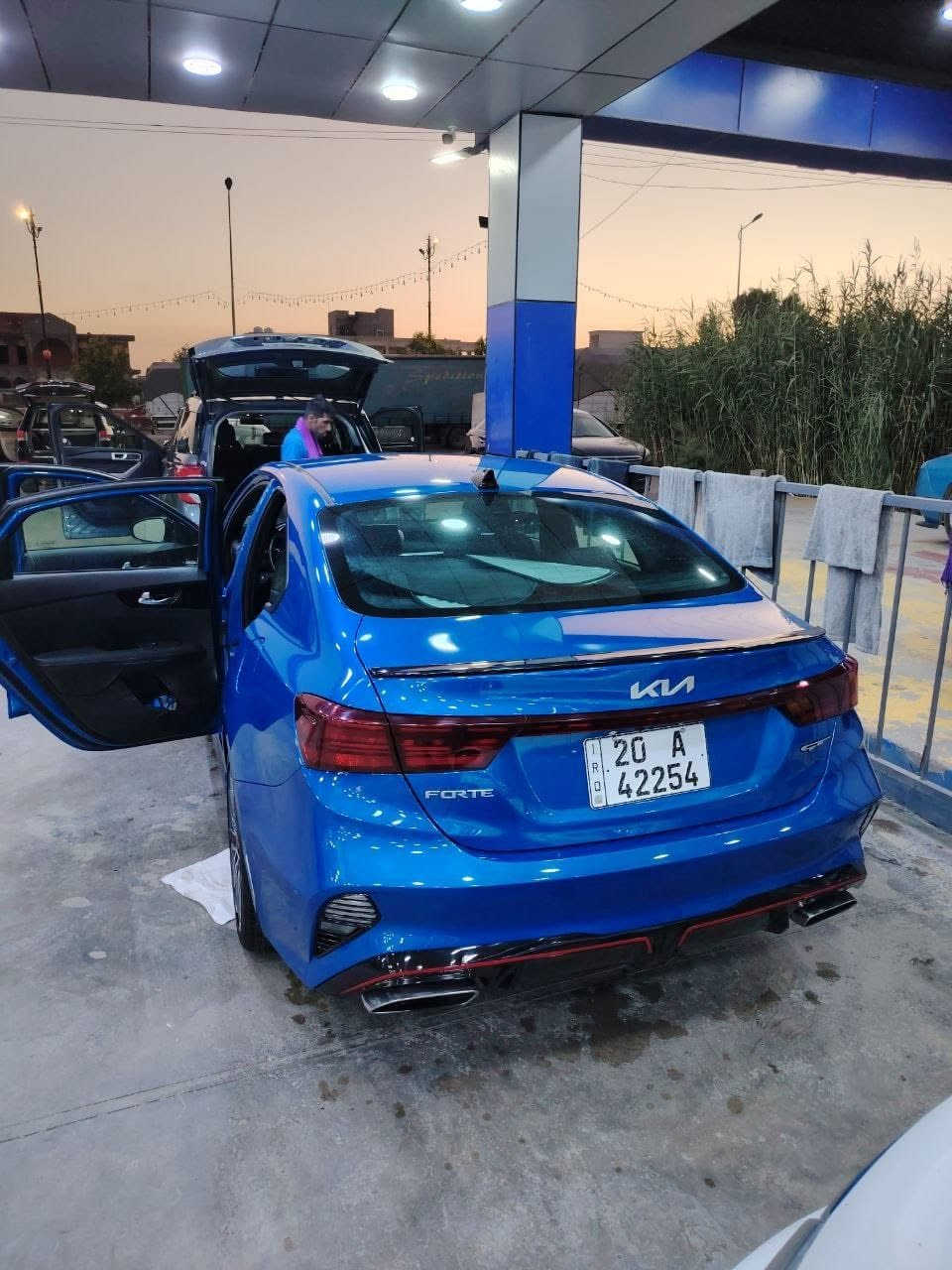 سلام عليكم كيا فورتي جيتي 2024مكينه 1600 تيربو مواصفاتها معروفه ورقم الشاصي موجود بالصور وبيها بارد طخه بالجاملغ الامامي هسه ماشي 50 الف كيلو سياره جديد شرط السونار .*********** السعر 165
