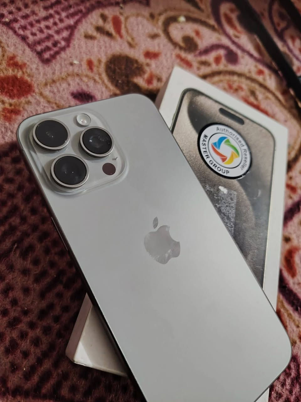 البيع ايفون 15برو ماكس نظيف كلش بطارية 88 جهاز ماستر غراضة موجودة  حتى كيبل شحن موجود ستعمال شخصي بعقوبه  جهاز مكفول واطيك بي ضمان من البيت تاخذة
السعر مليون و٧٥ 
***********
