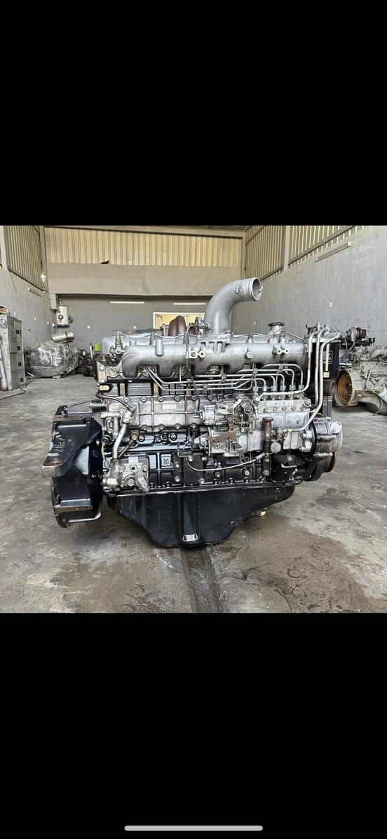 كمنز 114. 12 ولف. 24 ولف. 
كمنز 102. اربعة سلندر. 6 سلندر 
ازوزة. 102.  105.  6سلندر. 
كتر بلر 938. كهربائي 
وجميع محركات الشفل.  
عنوان كرادة. جسر الامانة.  ساحة 52. 
***********.
