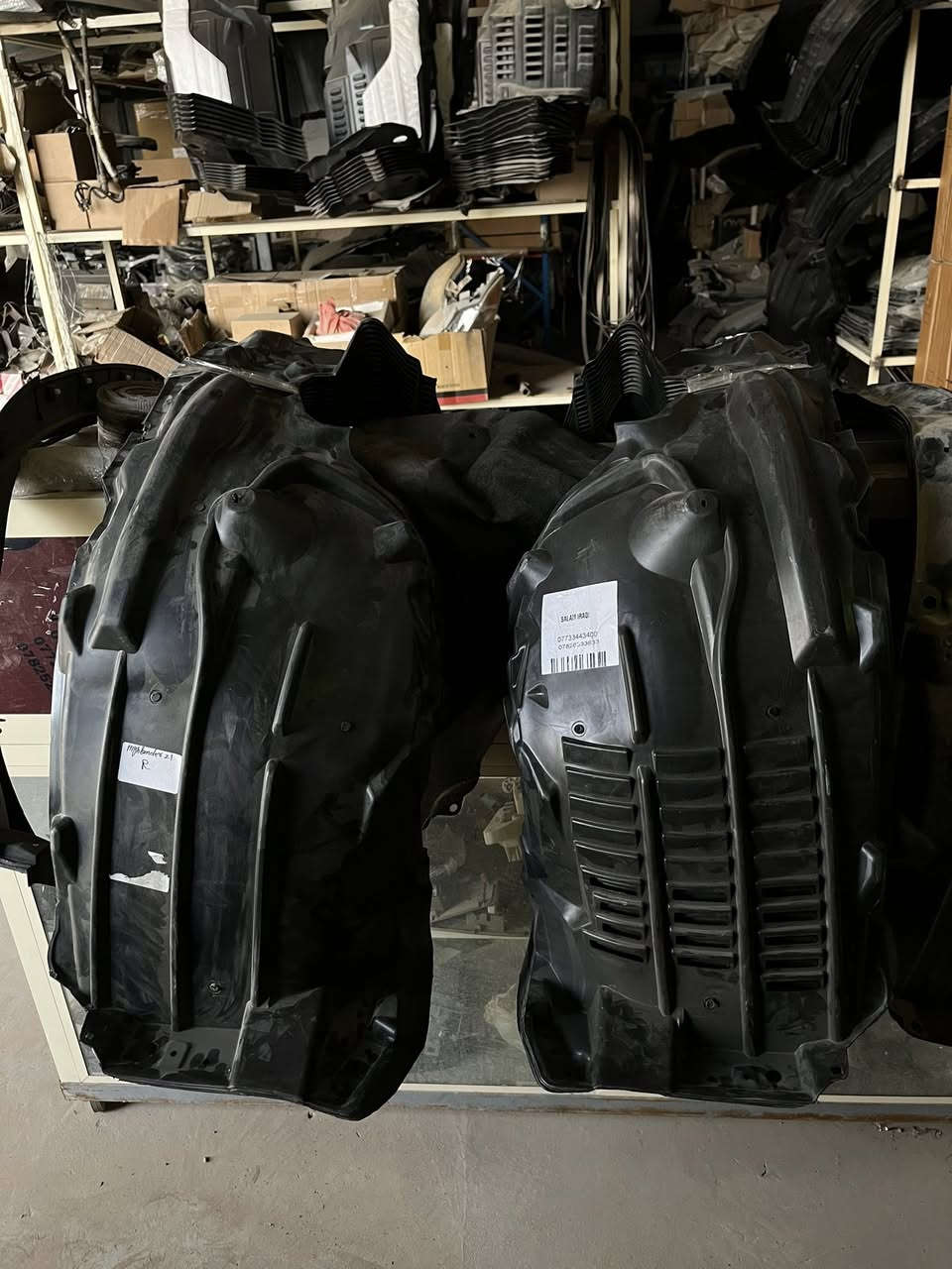 السلام عليكم ورحمة الله وبركاته 
اغراض تويوتا هايلندر 
من 2020 
الى 2024 
بطاين بلاستك 
بك لايت 
هلال امامي وخلفي 
واقيات طين 
بلاجكتور تحت 
المركز الياباني والامريكي
***********
***********
