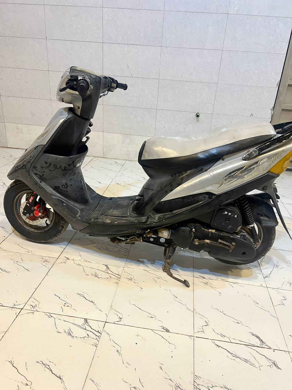 سلام عليكم شباب دراجه ماكس عدله للبيع السعر الخاص المكان واسط النعمانيه رقم الهاتف
*********** .
