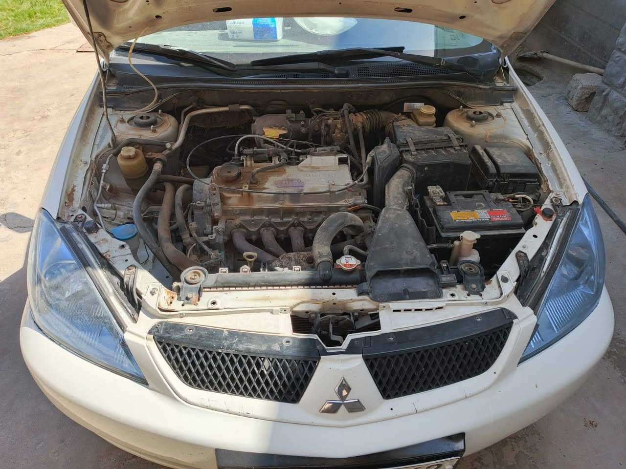 السلام عليكم ورحمه الله وبركاته
لانسر موديل 11 
مكينة كير و 2000 كفالة  
السيارة صبغ جامرلغ وبنيد فقط وبارد بالصندوق 
السعر / 83 وبيه مجال 
تلفون /***********
تلفون /***********
مكاني / ديالى / دلي عباس
