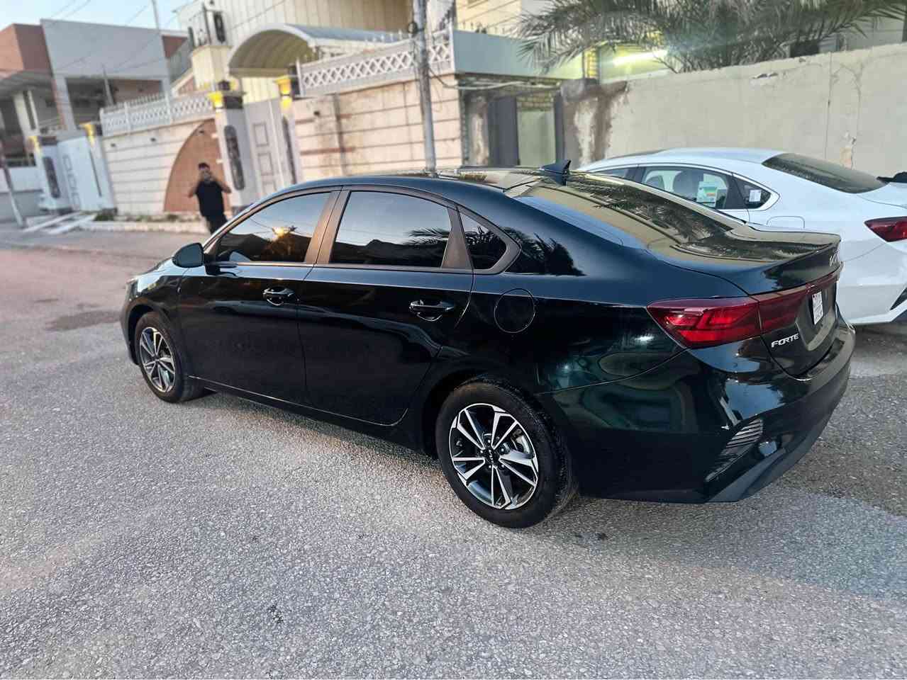 فورتي LX  2024 دخول جديد حادثه موضح بلصور سياره نظيفه ماشية 22 الف  كامله كمرك وتلصيح وضريبه عدى الرقم مواصفاته ال LX معروفه شاشة وتحكم ستيرن تحديد مسار وسرعه رادار جانبي بلمري ويل كروم الخ السعر ١٤٤ مكان نجف. *********** النجف, العراق
