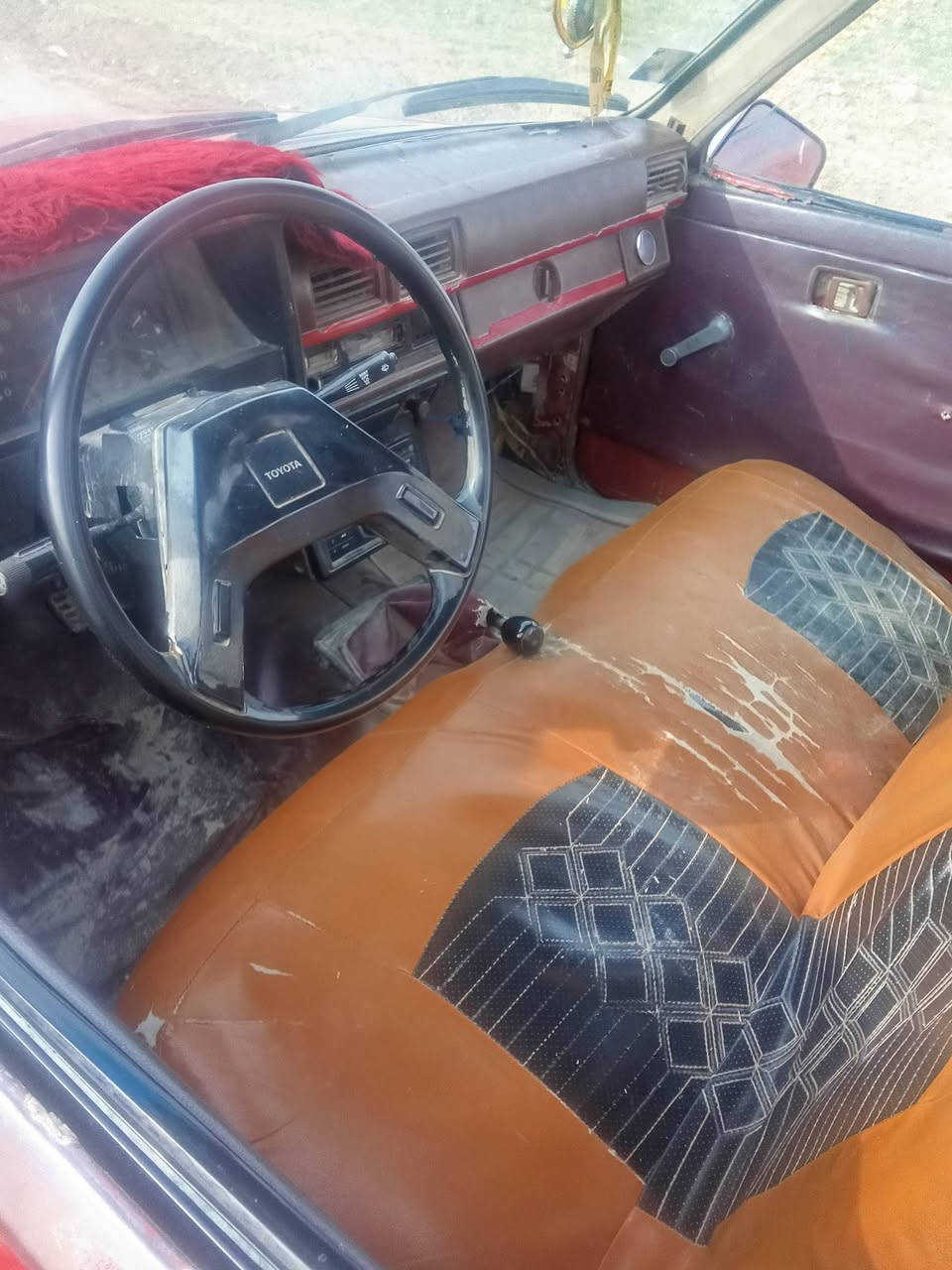 سلام عليكم بكم ٨٥ بسمي تحويل مباشر تخم تاير جاهزه ماتخلي عليهه الف سعر ٤٥ وبيهه مجال مكاني بغداد الطيفيه ***********
