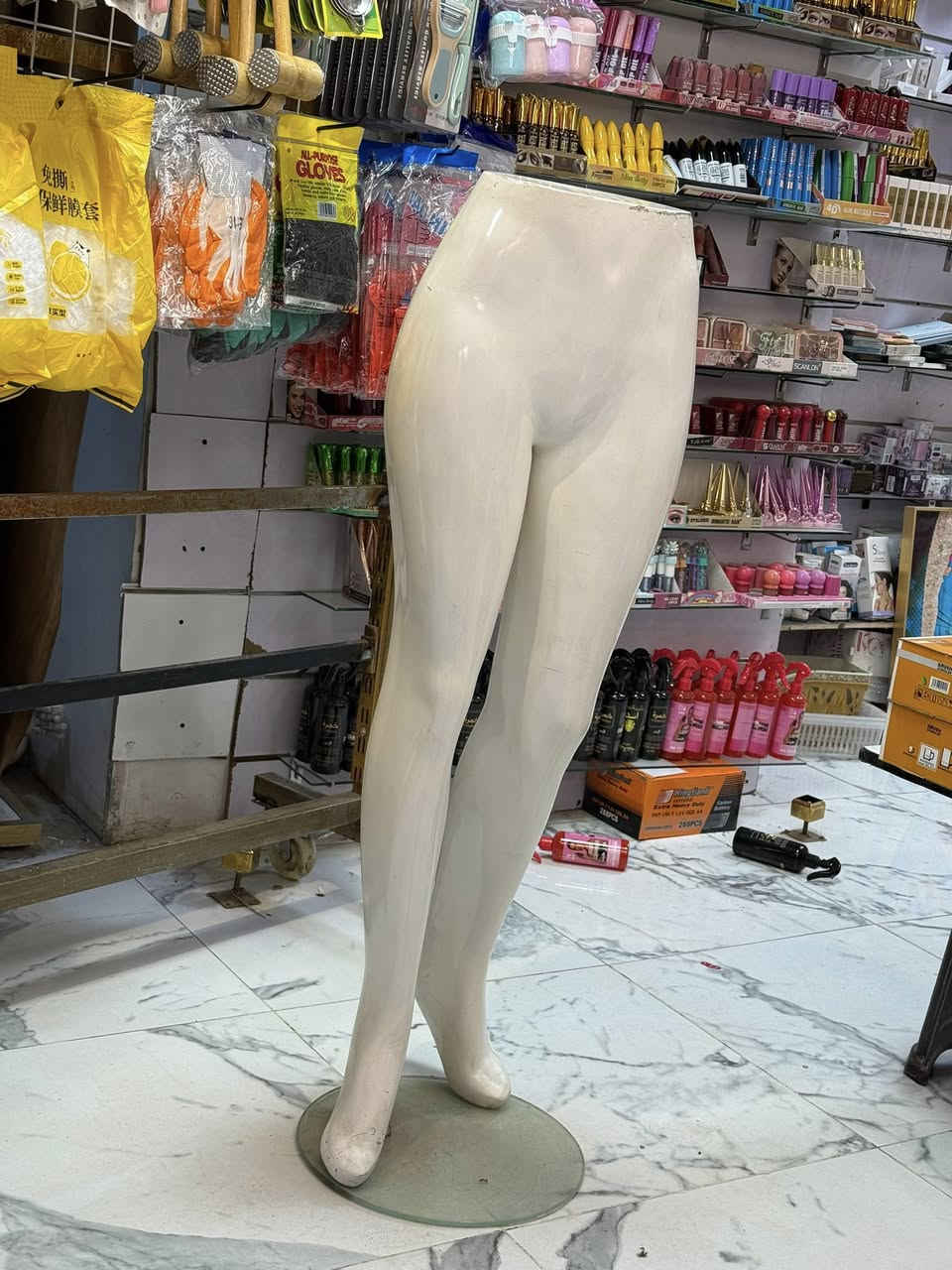 سعر القطعة 15 الف فقط العنوان /بغداد/الشعلة/سوق/النصر  رقم الهاتف:***********
