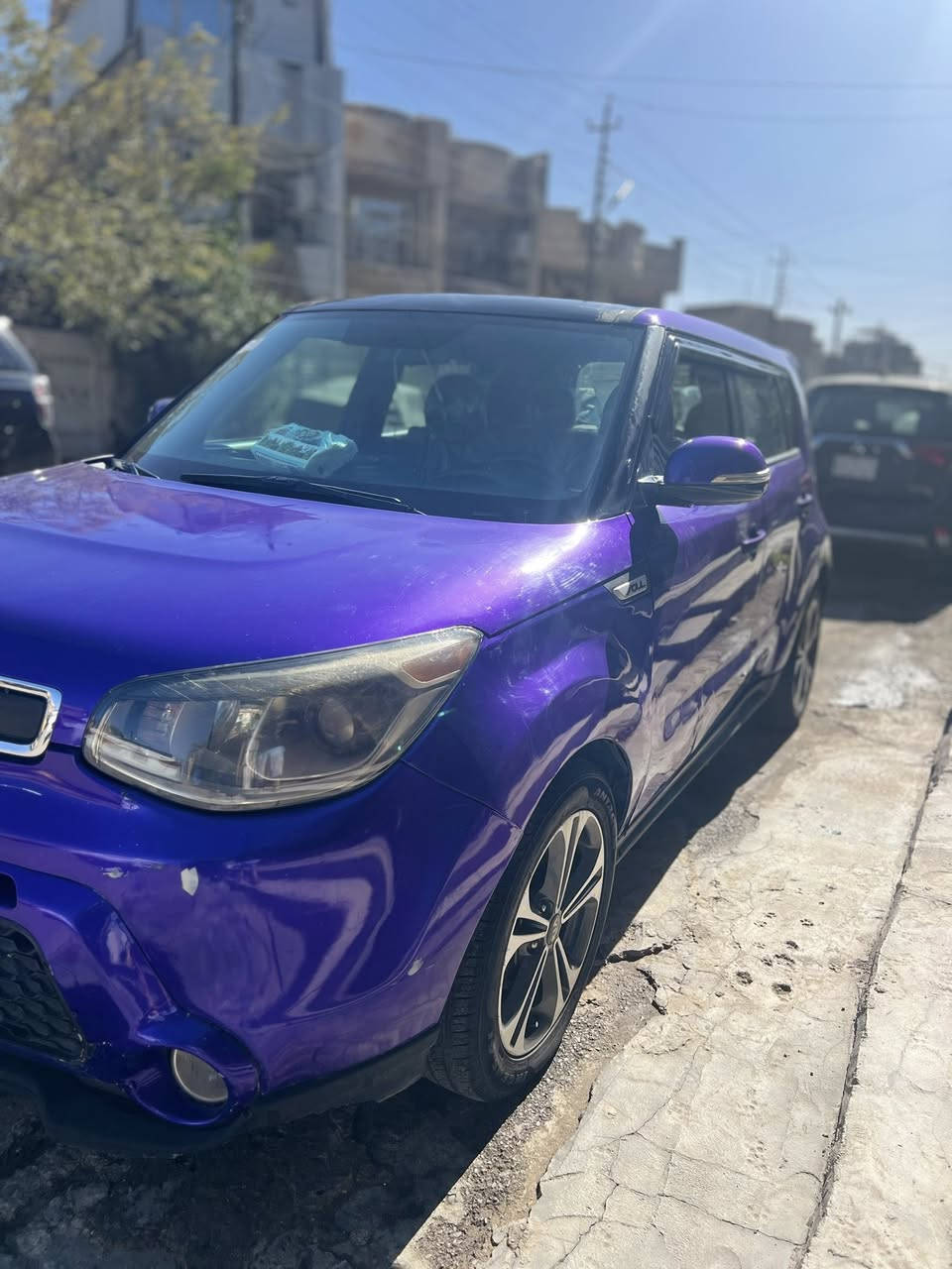 السلام عليكم 
كيا صول مديل 2015 وارد امريكي 
محرك 200
سستم سماعات 
فول تحكم ستيرن
شاشه بلاديه
مصبوغه عام للجماليه مكفوله من الكلبه والكصه سياره جاهزه بودن نقص
السعر 88 بي مجال
***********
مكان السياره بغداد
