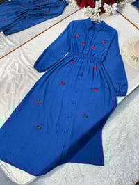 فستان نازك • قماش كلنس • مقاسات ٣٨-٤٨