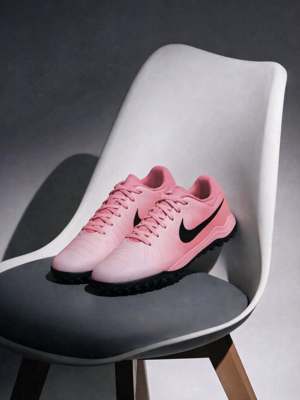 Nike Tiempo

متوفر ب3 الوان مميزة

⚽ حذاء Nike ترتان أصلي درجة أولى  
⚽ جودة عالية وتصميم احترافي    
  

📏 القياسات:
من  35 / 45 إلى

📍 توصيل متوفر لجميع أنحاء العراق   

📩 للحجز مراسلة الصفحة خاص أو واتساب


**إذا كنت صاحب هذا الإعلان وتريد حذفه لأي سبب، رجاءا أرسل رسالة إلى الدعم الفني**