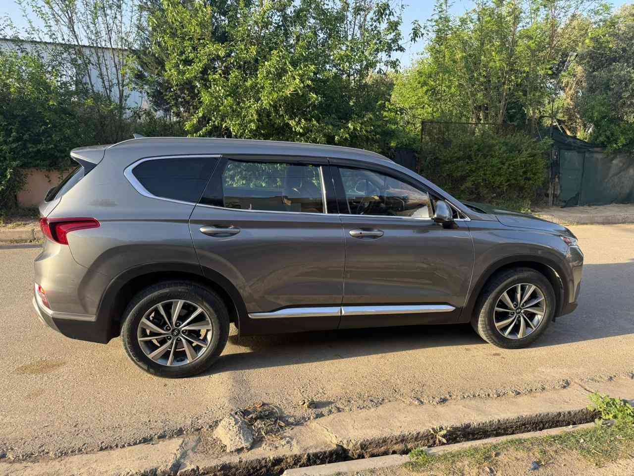 السلام عليكم
سنتافي موديل ١٩ وارد امريكي

محرك ٢٤٠٠ جي دي آي

ماشي ٦٦ الف 

مواصفات sel

رقم كركوك باسمي

محرك وگير مكفولات

والضرر موضح بالصور

بدون قطرة معجون

نظيفة استوردتها من امريكا ب ٢٠٢٠ وعلى ايدي

السعر ١٨٠ وبيها مجال

مكانها كركوك وموصل

***********
