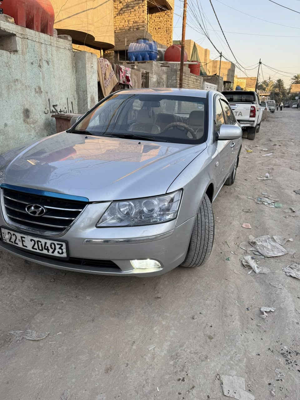 السلام عليكم سوناتا وارد خليجي موديل ٢٠٠٩ محرك ٢٠٠٠ دوش
رقم اربيل بااسمي تريد تحويل تريد وكاله اني حاضر 
مكفوله من الضربه والتبديل والصبغ فقط بارد باب السايق 
محرك وكير وصدر جديد تخم تاير جديد تبريد شغال سياره جديده مال بيت برغي مامفتوح بيها على وضع الشركه استخدام شخصي 
ماشيه ٢٠٠ الف كم 
مكاني بابل 
السعر ١١٢ 
***********
