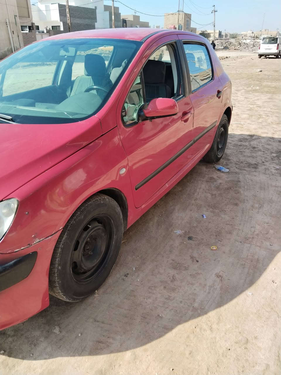 سلام عليكم. بيجو 307 م 2005. رقم بغداد نگليزي كفاله من الضربه مكينه حاويه گير نظيف حداديه تمام كهربائيات كلها شغاله مكان السياره ديوانيه الإتصال ***********. السعر ٣٨
