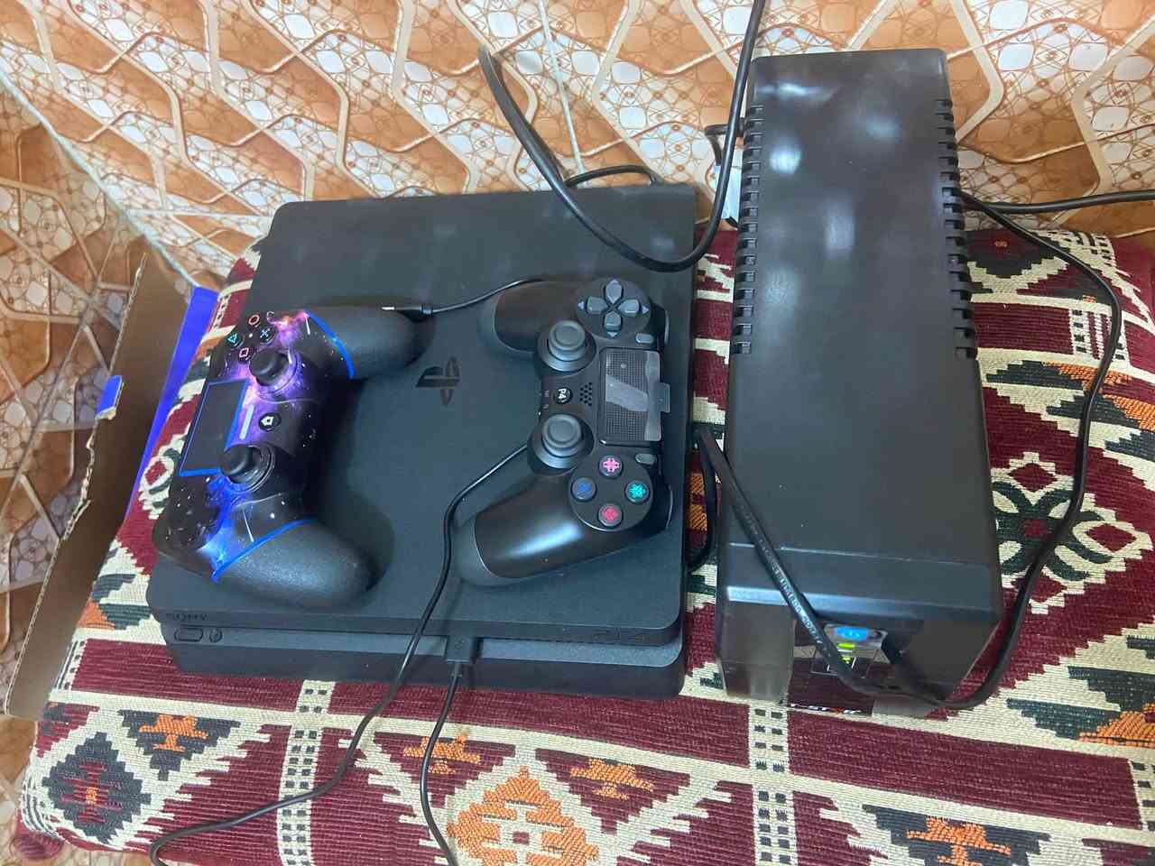 بلي 4 سليم نضام 9 مهكر بي العاب
كامل ملحقات جديد معا يوبيس 
جوستيكين 

سعر 380 

عنوان بغداد مدينة الصدر 

هاتف ***********
