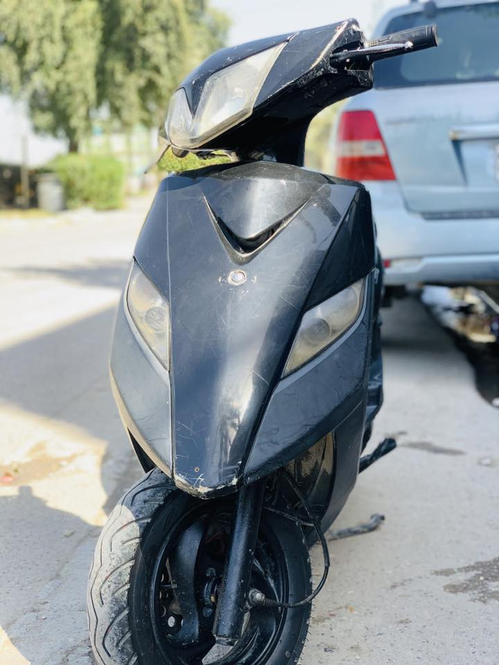 دراجه نكره سلف اليت شاير كله شغاله وكامله وأي شي مابيه صوته ناعم كلش ختم واحد وكله شغاله دبلات شغاله  ثنينهن قفل جنطه وقفل ستيرن سعر 450 وبيه  المكان الحريه الأستفسار ***********بيً وتساب رسلوني
