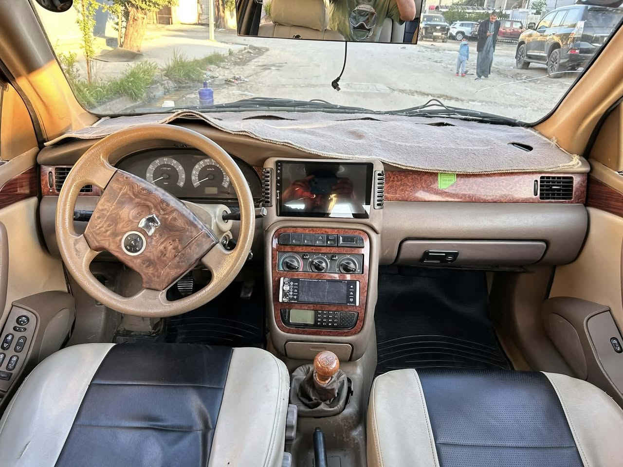 سلام عليكم سمند موديل ٢٠١١مابيه صبغ ولاتبديل رقم مميز بسمي كشنات بطه منضومه تبريد كامله صدر جديد كير مكينه نضيفات مكاني بغداد ***********السعر٤١وبيه مجال للشراي
