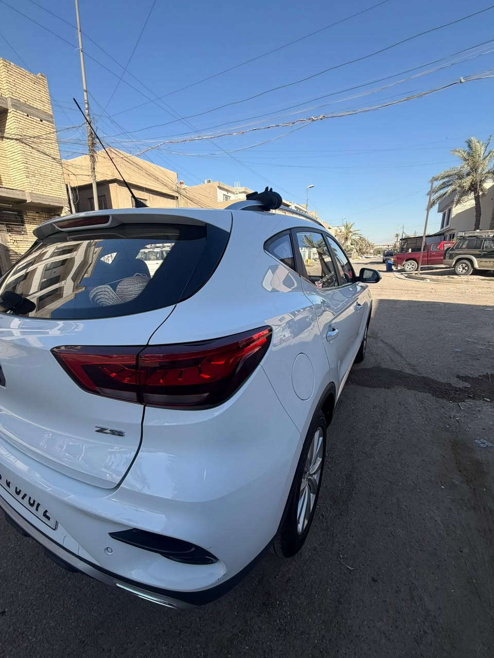 السلام عليكم
2024  zs stander
26500 km
گير ومحرك سليم وين ما يعجبك اتاكد منه 
باب و جاملغ خلف السايق صبغ 
البارد جاملغ امامي 
عكس السايق خلفي جاملغ و باب صغار موضح بالصور 
و السونر موحود 
12,500$ 
***********
واتس رصيد موجود
