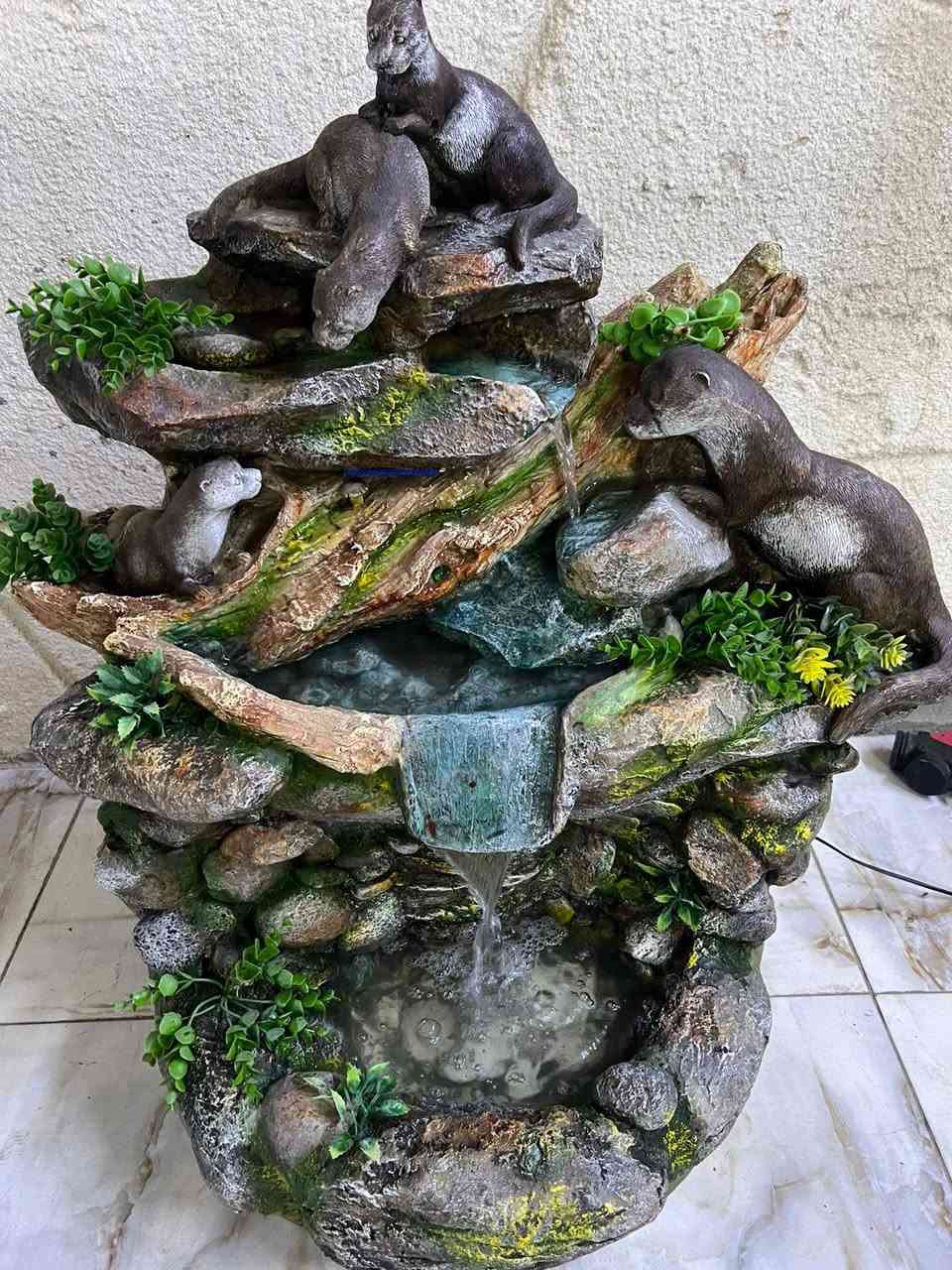 للبيع نافوره مثل ما موضح بالصور السعر 100
ارتفاعه 100سم وعرض 80سم للإستفسار الاتصال على الرقم ***********
