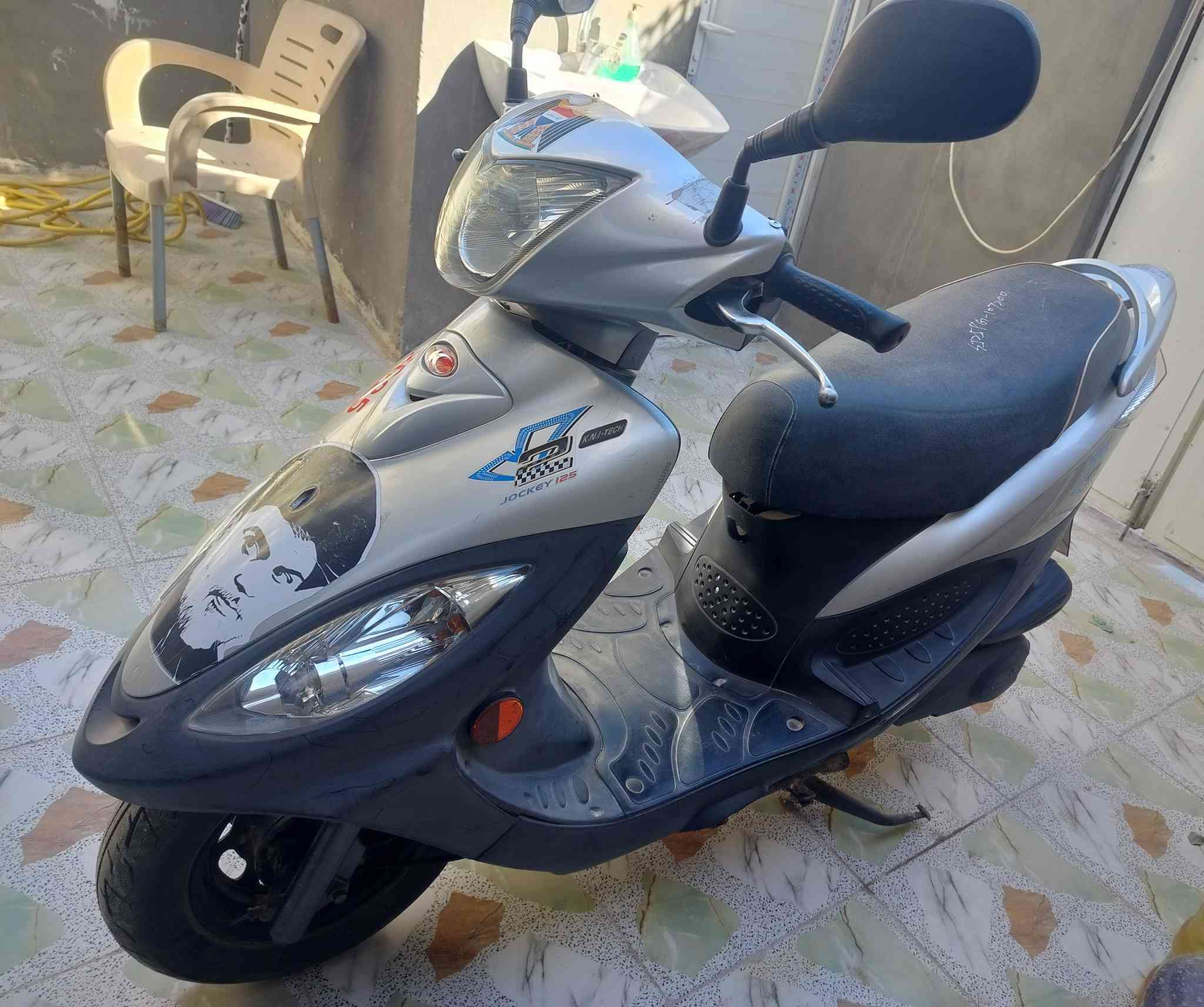 لسلام عليكم.. للبيع دراجه كامكو v2  نوزل بخاخ موديل 2014 الدراجه جديده برغي مامفتوح بيها وكل غراضها مال الشركه  السعر ٦٥٠ وبيها مجال  العنوان الكوفه .... 
اتصال او واتساب ***********
