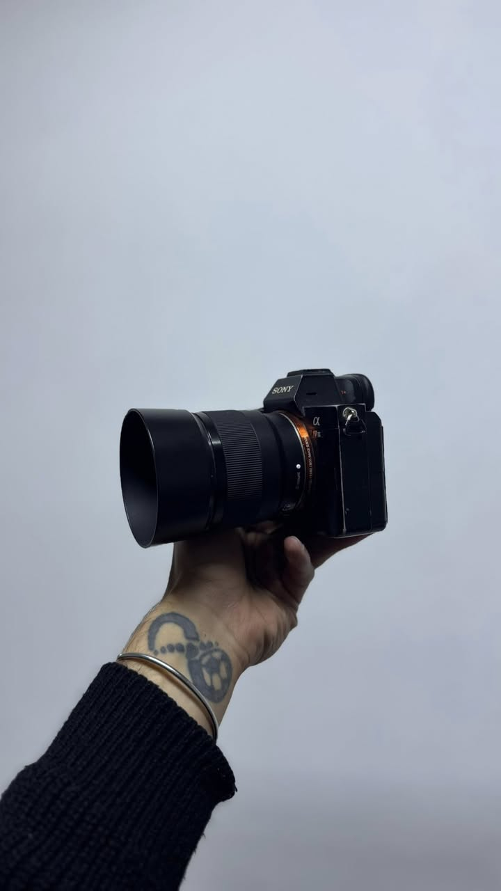 السلام عليكم
A7iii
مع عدسه 50 ملم 
نضافة كدام العين بصور 
السعر مليون و 100.الف 
مكاني الموصل توصيل موجود


**إذا كنت صاحب هذا الإعلان وتريد حذفه لأي سبب، رجاءا أرسل رسالة إلى الدعم الفني**